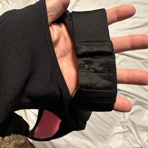 EUC Pink Active Bra. Size 2XL. - Picture 5 of 6